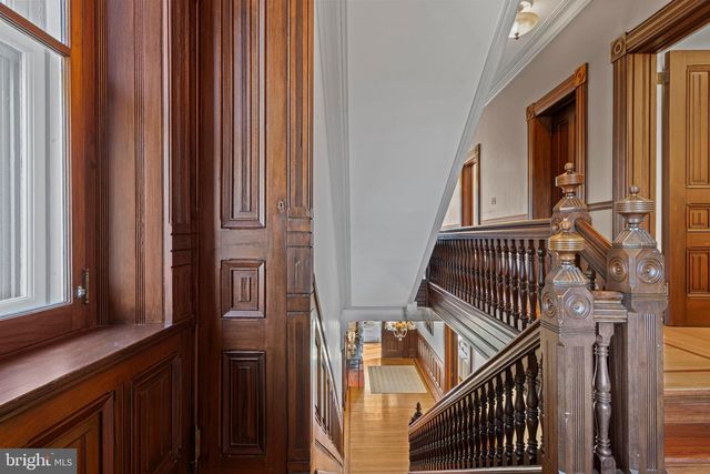 228 S RADNOR CHESTER RD, Villanova, PA 19085