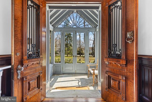 228 S RADNOR CHESTER RD, Villanova, PA 19085