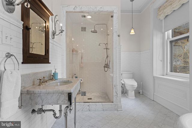 228 S RADNOR CHESTER RD, Villanova, PA 19085