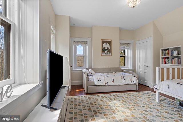 228 S RADNOR CHESTER RD, Villanova, PA 19085