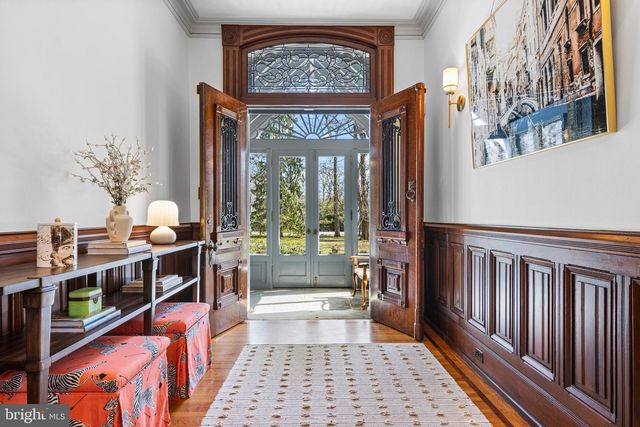 228 S RADNOR CHESTER RD, Villanova, PA 19085