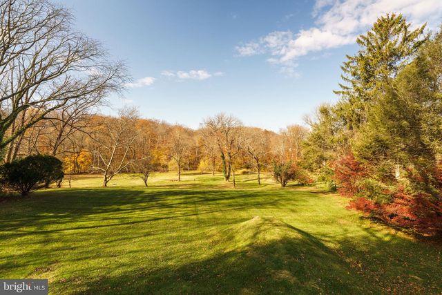 228 S RADNOR CHESTER RD, Villanova, PA 19085