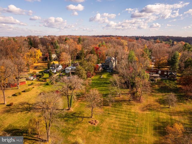 228 S RADNOR CHESTER RD, Villanova, PA 19085