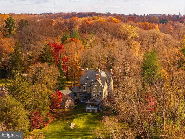 228 S RADNOR CHESTER RD, Villanova, PA 19085