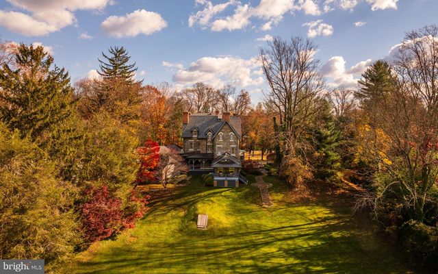 228 S RADNOR CHESTER RD, Villanova, PA 19085