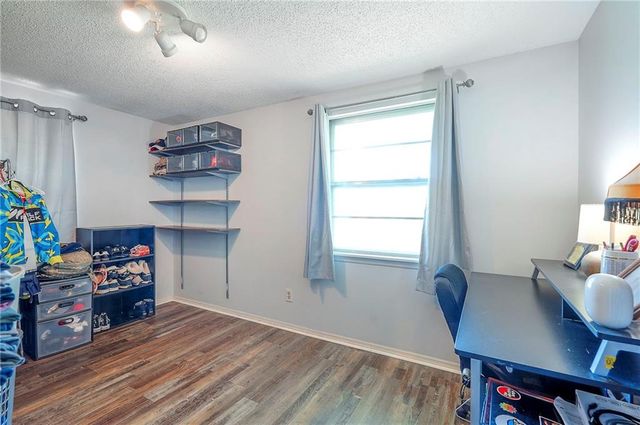 1116 Owen Drive, Liberty, MO 64068
