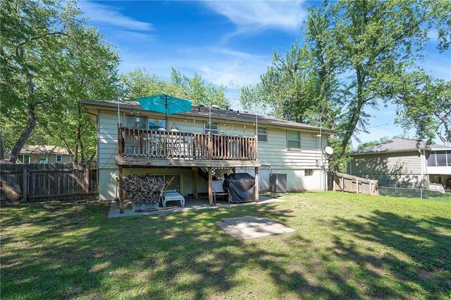 1116 Owen Drive, Liberty, MO 64068