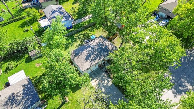 1116 Owen Drive, Liberty, MO 64068