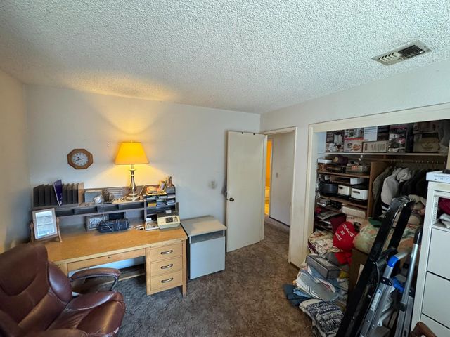 1461 E D St, Oakdale, CA 95361