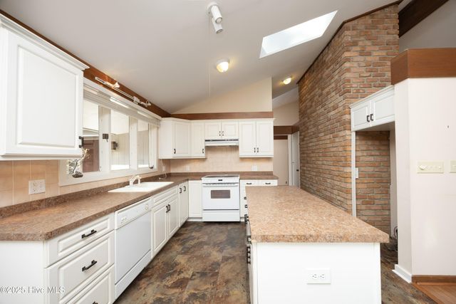 170 Quail Hollow Drive, Pinehurst, NC 28374