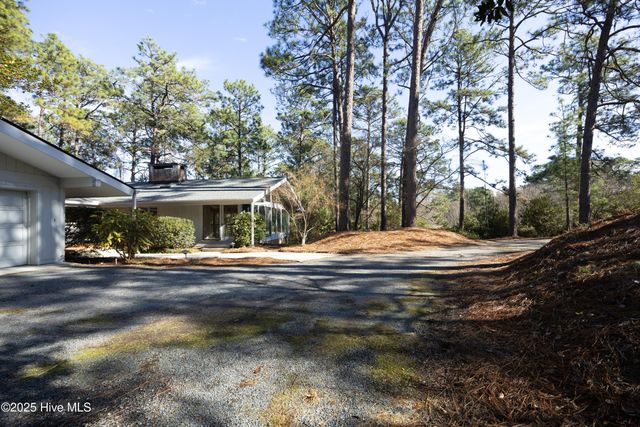 170 Quail Hollow Drive, Pinehurst, NC 28374