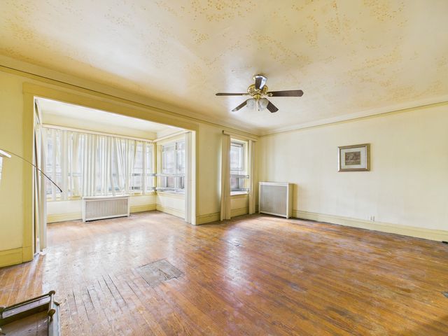 5500 W Adams Street, Chicago, IL 60644