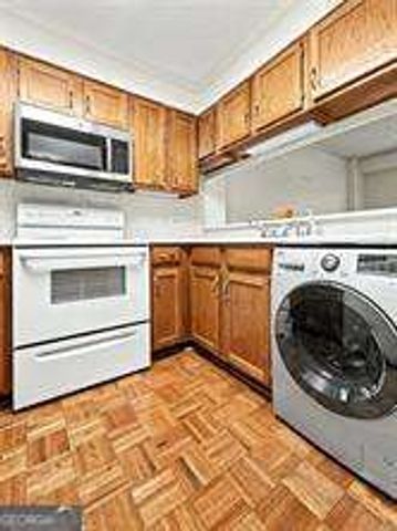 1800 Clairmont Lake A204, Decatur, GA 30033