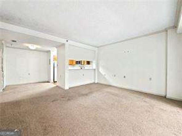 1800 Clairmont Lake A204, Decatur, GA 30033