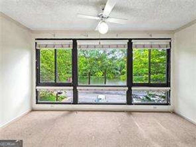 1800 Clairmont Lake A204, Decatur, GA 30033