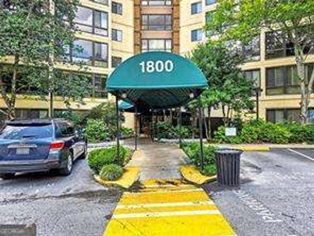 1800 Clairmont Lake A204, Decatur, GA 30033