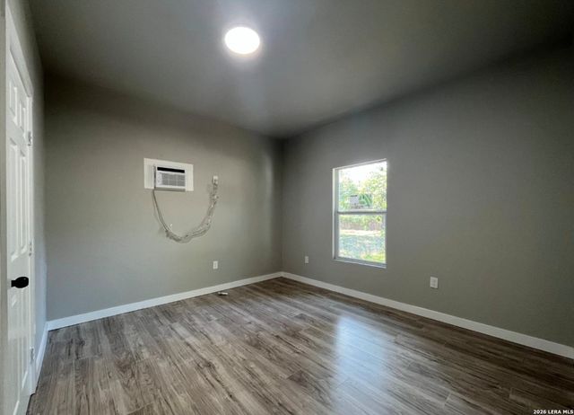 146 Isabel, San Antonio, TX 78210