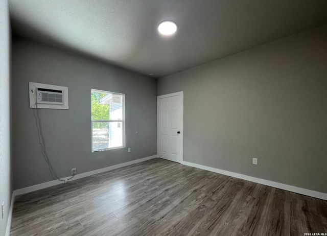 146 Isabel, San Antonio, TX 78210