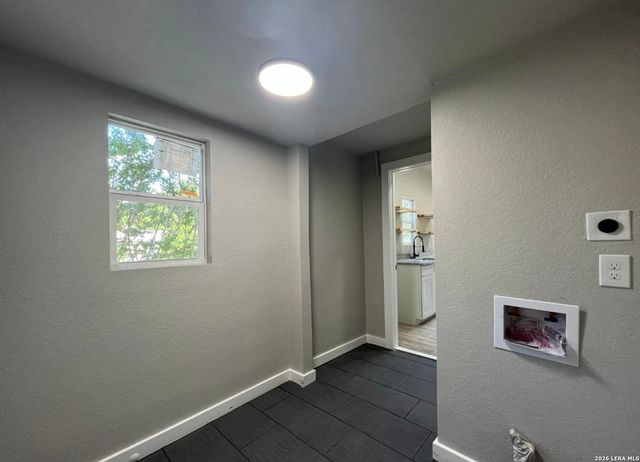 146 Isabel, San Antonio, TX 78210