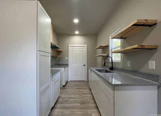 146 Isabel, San Antonio, TX 78210