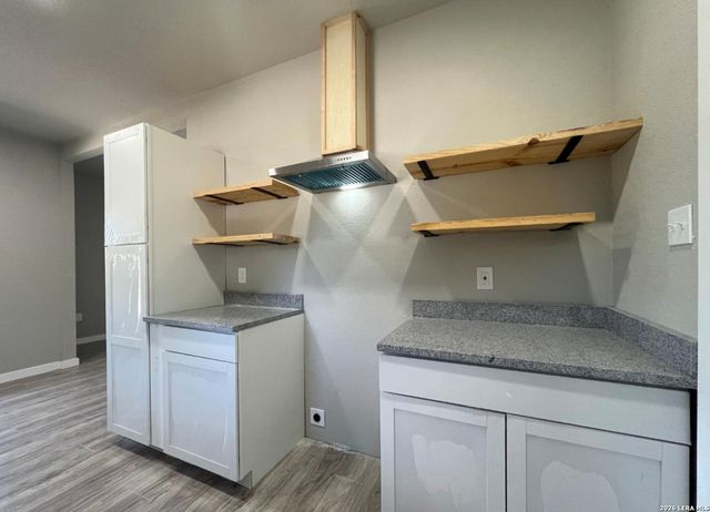 146 Isabel, San Antonio, TX 78210