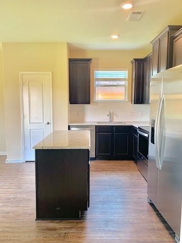 5936 Garnet Hill Lane, Fort Worth, TX 76179