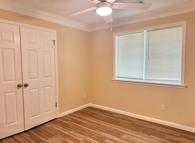 1306 Meadow CV, Elgin, TX 78621