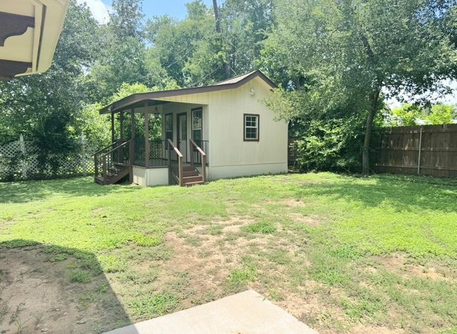 1306 Meadow CV, Elgin, TX 78621