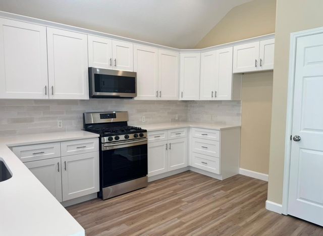 1306 Meadow CV, Elgin, TX 78621