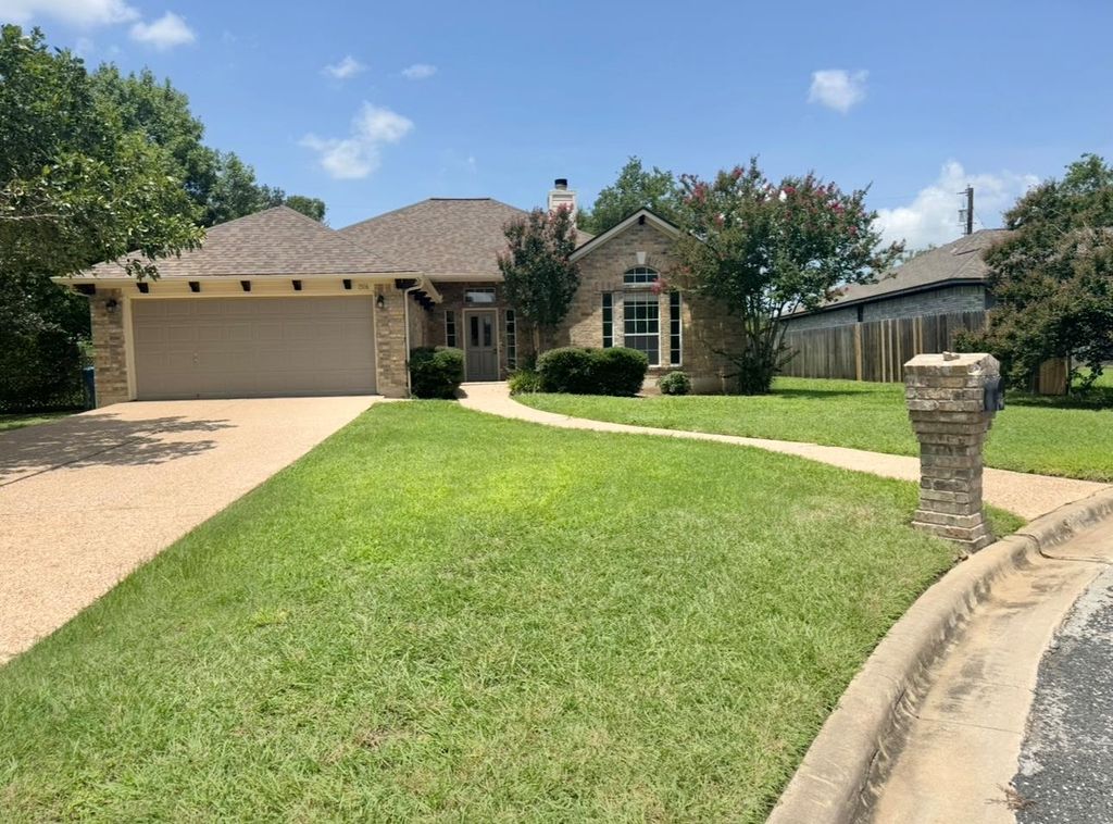 1306 Meadow CV, Elgin, TX 78621
