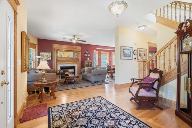 1402 4th Street N, Stillwater, MN 55082