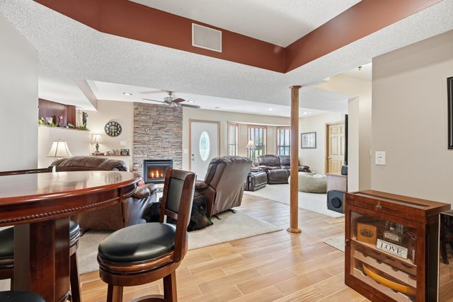 1402 4th Street N, Stillwater, MN 55082