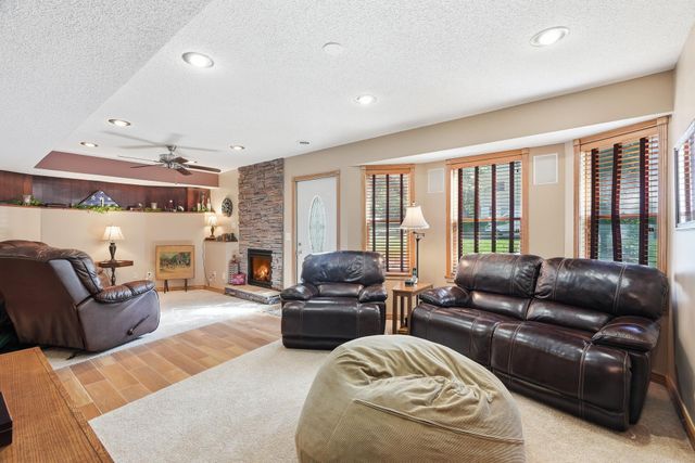1402 4th Street N, Stillwater, MN 55082