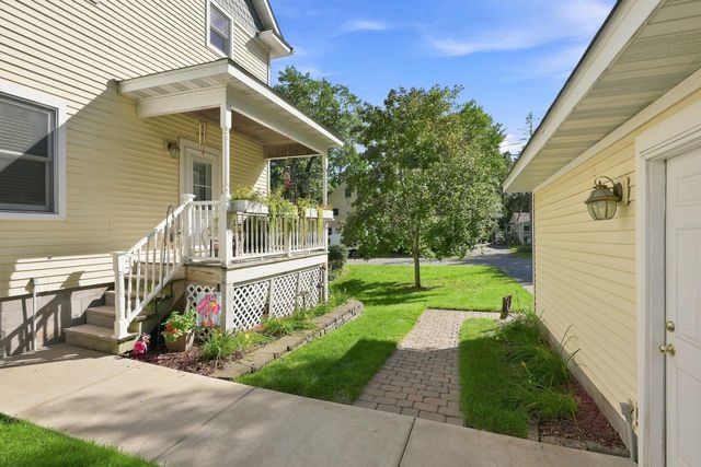 1402 4th Street N, Stillwater, MN 55082