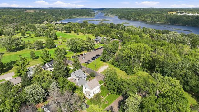 1402 4th Street N, Stillwater, MN 55082