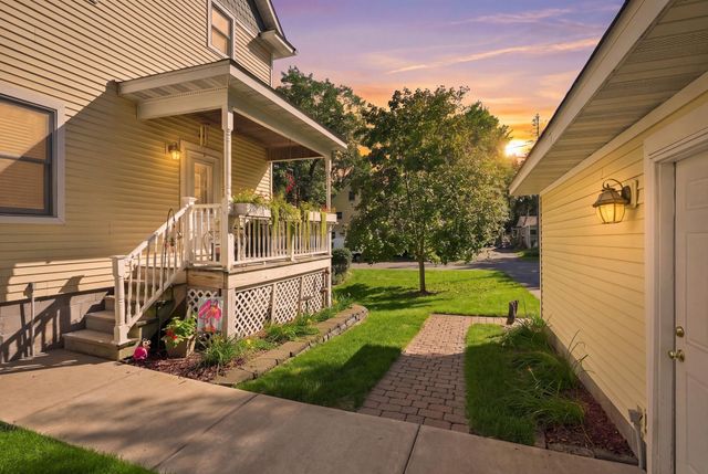 1402 4th Street N, Stillwater, MN 55082
