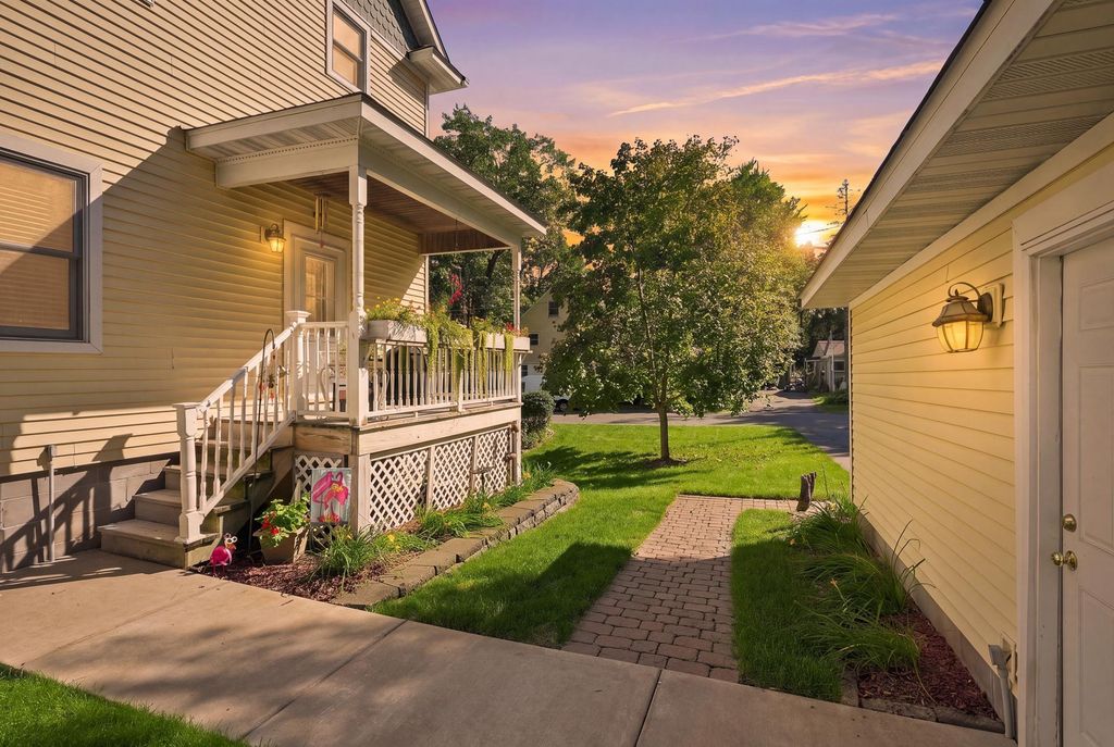 1402 4th Street N, Stillwater, MN 55082 — photo 5
