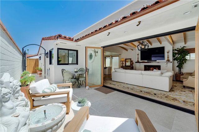 106 Via Cordova, Newport Beach, CA 92663