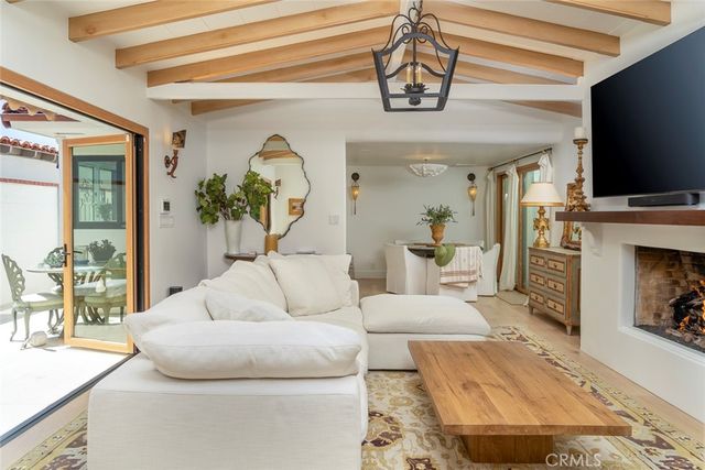 106 Via Cordova, Newport Beach, CA 92663