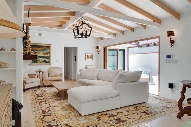 106 Via Cordova, Newport Beach, CA 92663