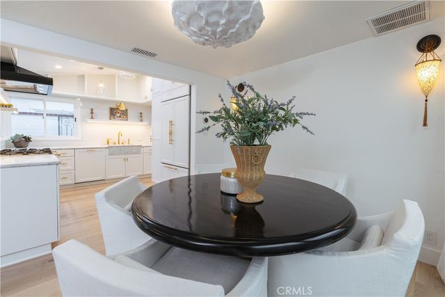 106 Via Cordova, Newport Beach, CA 92663