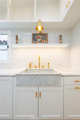 106 Via Cordova, Newport Beach, CA 92663