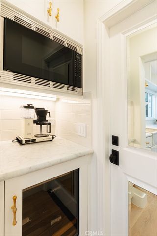 106 Via Cordova, Newport Beach, CA 92663