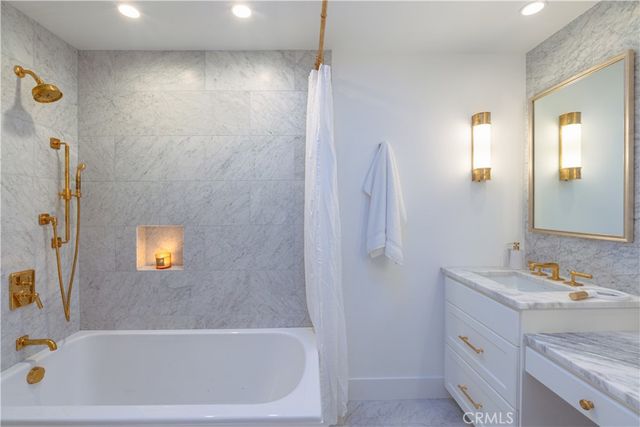 106 Via Cordova, Newport Beach, CA 92663