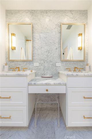 106 Via Cordova, Newport Beach, CA 92663