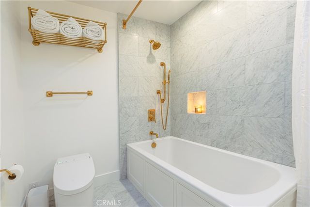 106 Via Cordova, Newport Beach, CA 92663