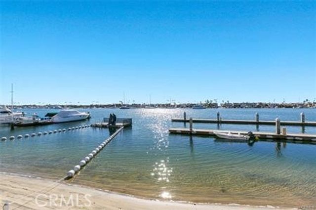 106 Via Cordova, Newport Beach, CA 92663