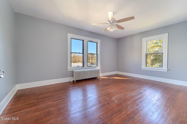 28 Everett Road, Colonie, NY 12205