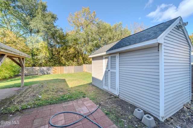 28 Everett Road, Colonie, NY 12205