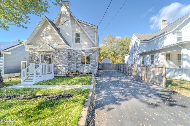 28 Everett Road, Colonie, NY 12205